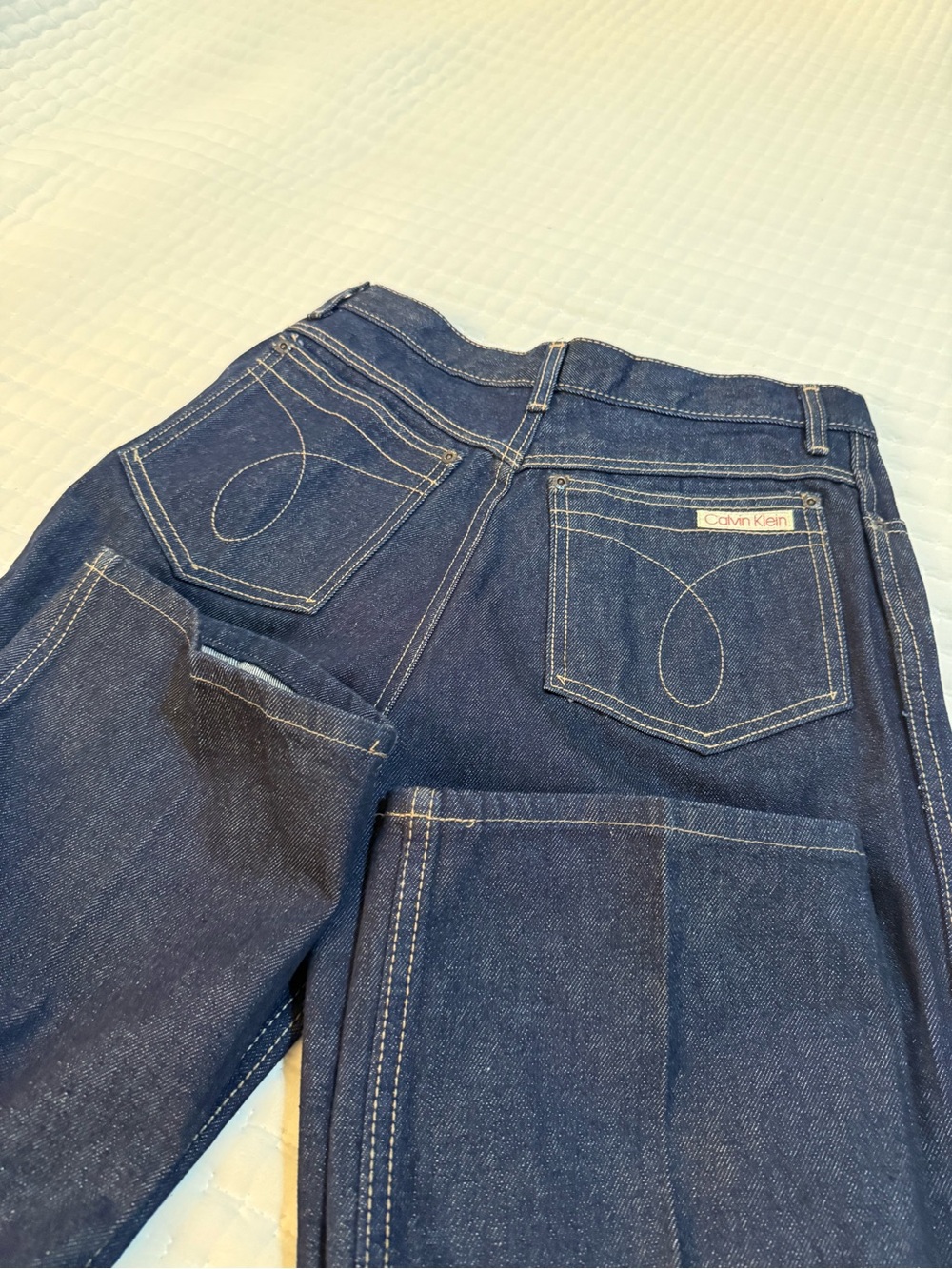 Pristine Vintage Calvin Klein Women’s Dark Blue Straight-Leg Jeans